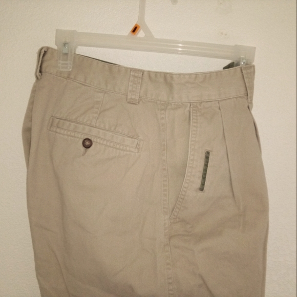 J. Riggings, men's Khakis pleated pants. - Picture 3 of 11